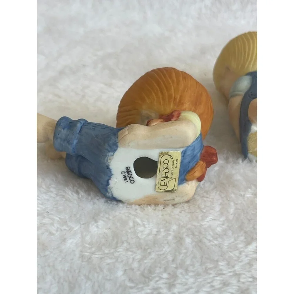 Lot of 4 Vintage Enesco‎ Country Children Playing Porcelain Small Figurines